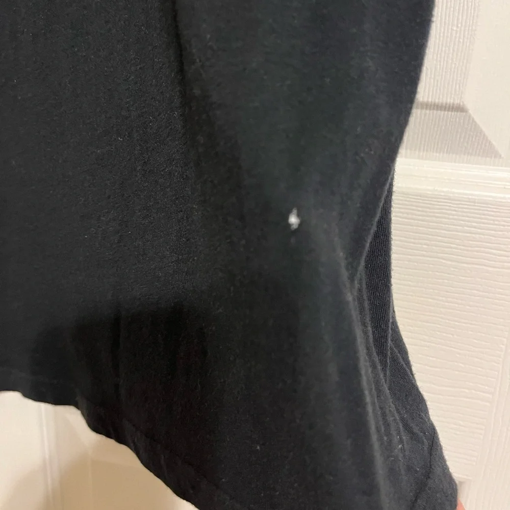 Miss Me Black Tee with Red Heart - I love Miss Me - Picture 9 of 9